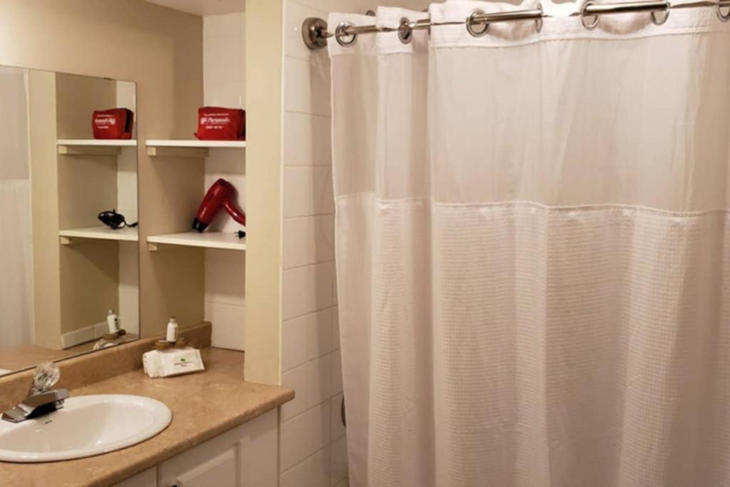 2-Bedroom Apartment Sweet #2 By Amazing Property Rentals Гатино Экстерьер фото